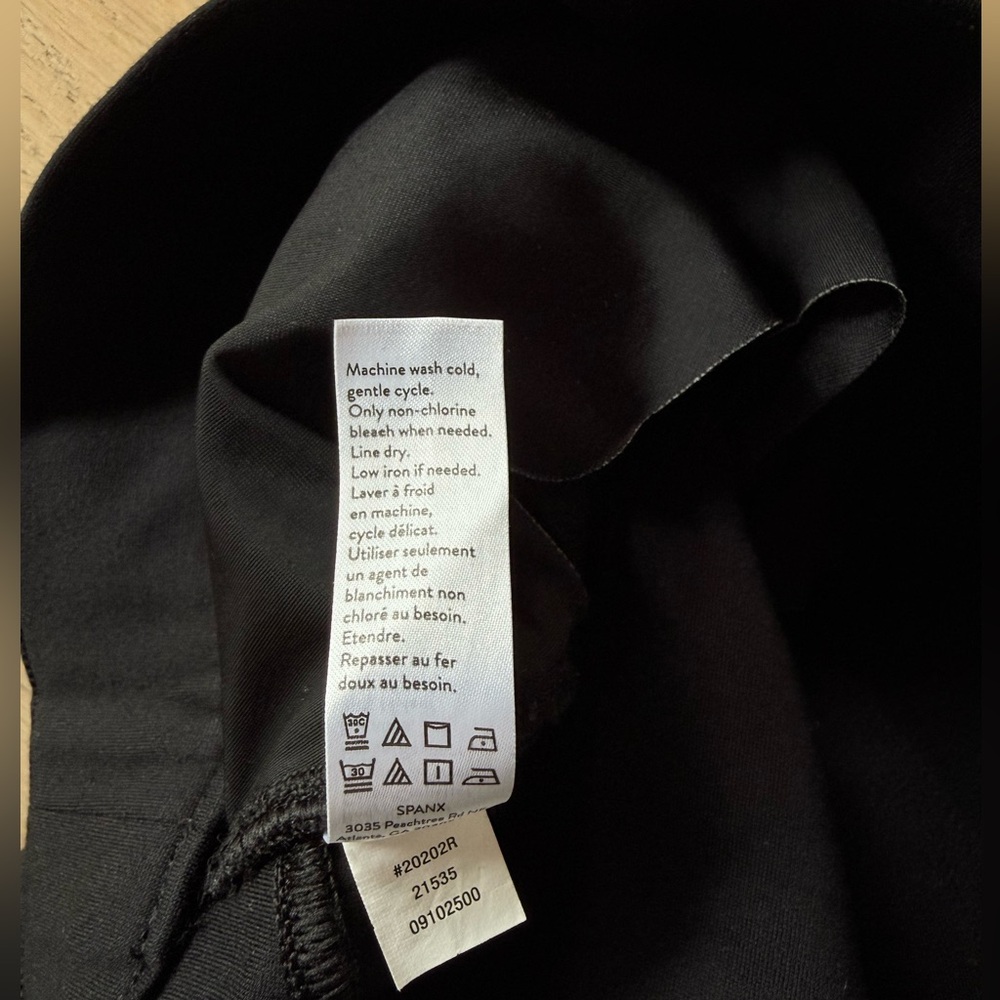 SPANX Shaping The Perfect Pant Ankle 4-Pocket in Classic Black Women’s Small - Picture 5 of 7